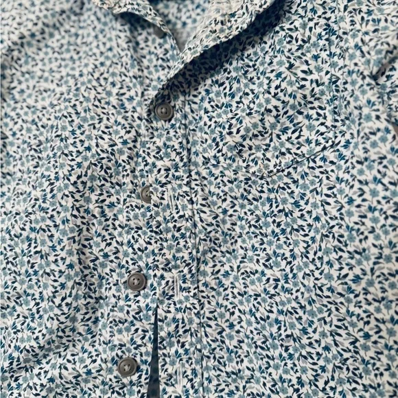 Toddler Button Down Shirt 2T - Picture 2 of 3